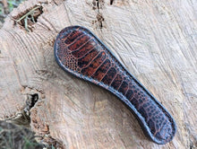 Load image into Gallery viewer, Safeguard: Ostrich Hammer Sap 6 of 8